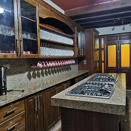 Central Hostel Boutique Antigua ภายนอก รูปภาพ